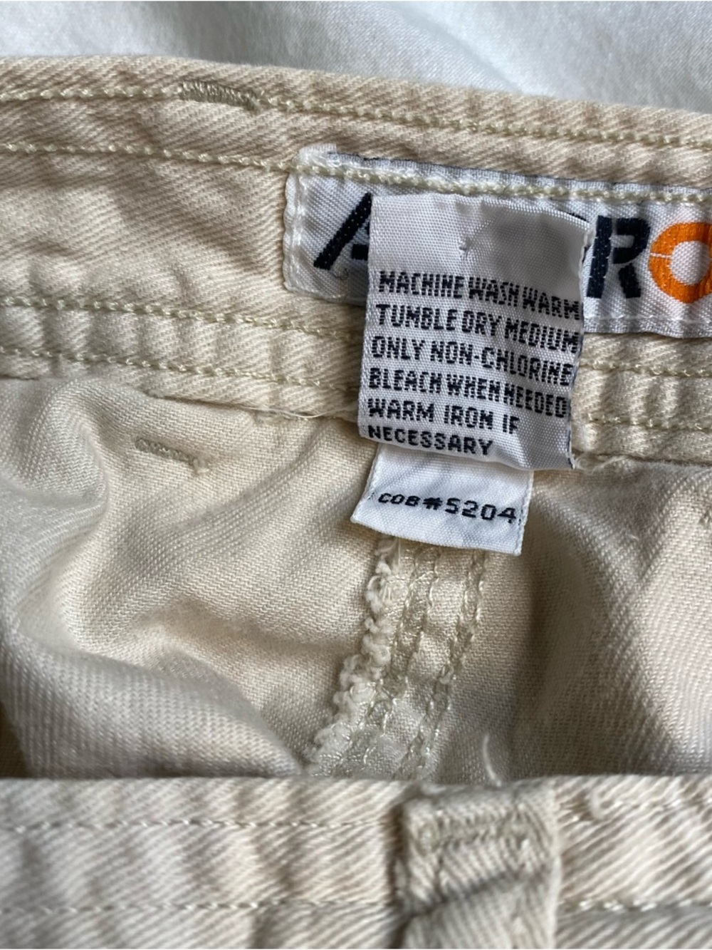 Averroe High Rise Pleated Shorts Cream Cotton Size 6 Minimalist - Picture 7 of 8